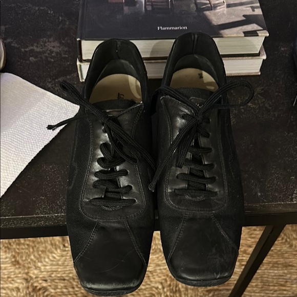 Black Womens Ferragamo sneakers size 8 1/2 - Picture 1 of 11